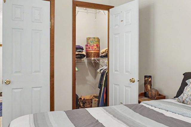 131 Holiday Acres Dr, Springville, TN 38256