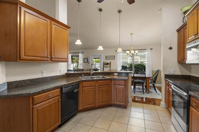 1585 DOVES VIEW CIRCLE, Auburndale, FL 33823