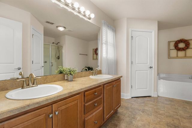 1585 DOVES VIEW CIRCLE, Auburndale, FL 33823