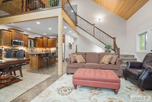 9 Autumn Blaze Lane, Salmon, ID 83467