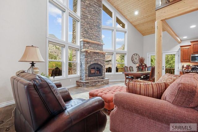 9 Autumn Blaze Lane, Salmon, ID 83467