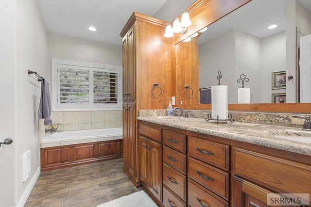 9 Autumn Blaze Lane, Salmon, ID 83467