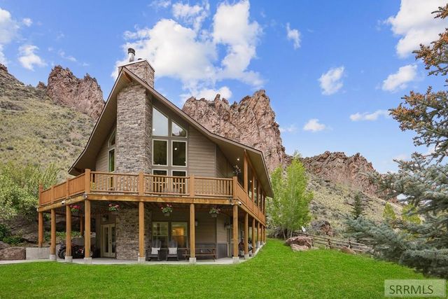 9 Autumn Blaze Lane, Salmon, ID 83467