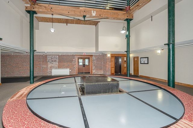 200 Market St 115, Lowell, MA 01852