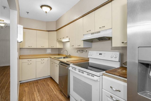 200 Market St 115, Lowell, MA 01852