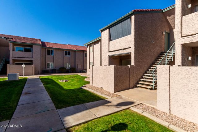 623 W GUADALUPE Road 165, Mesa, AZ 85210