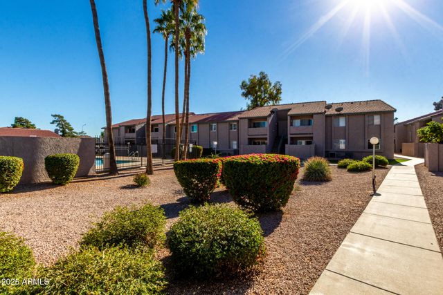 623 W GUADALUPE Road 165, Mesa, AZ 85210