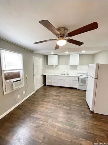 3304 W Cesar E Chavez, San Antonio, TX 78207