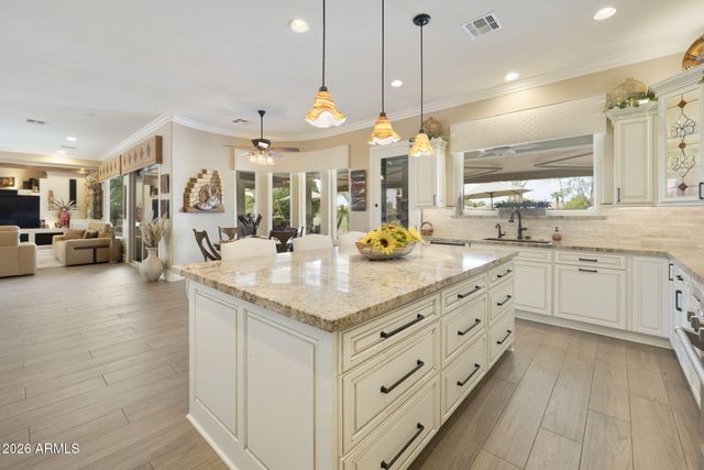 23112 N DE LA GUERRA Court, Sun City West, AZ 85375