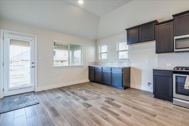 124 Compass LN, Kyle, TX 78640