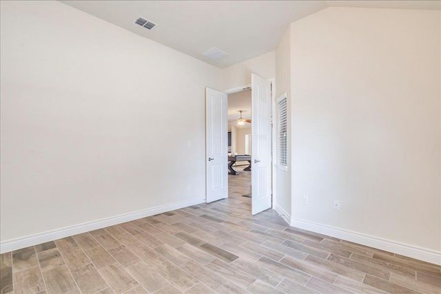 124 Compass LN, Kyle, TX 78640