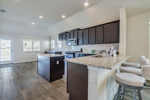 124 Compass LN, Kyle, TX 78640