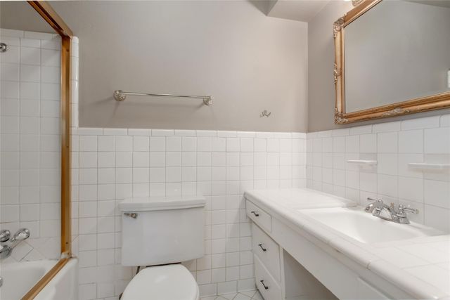 6912 Wake Forrest Drive, Dallas, TX 75214