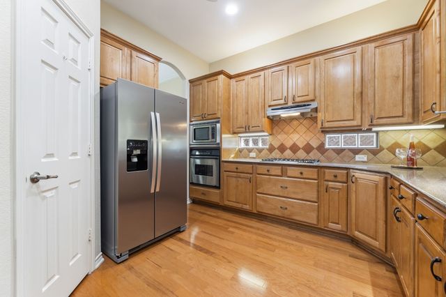 1348 Ranch House Drive, Fairview, TX 75069