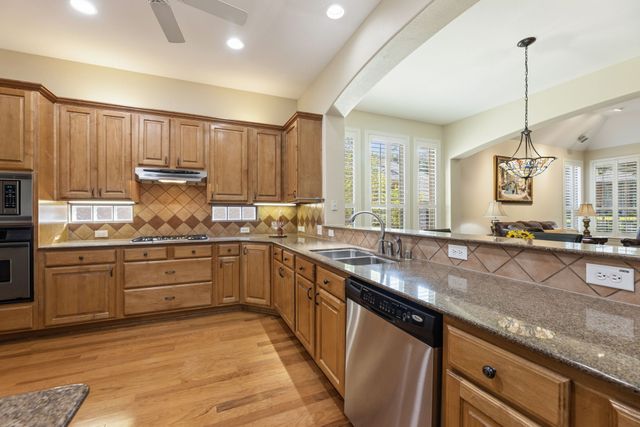 1348 Ranch House Drive, Fairview, TX 75069