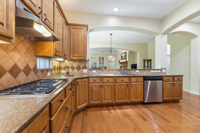 1348 Ranch House Drive, Fairview, TX 75069
