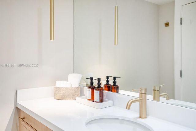 2301 Collins Avenue 836, Miami Beach, FL 33139