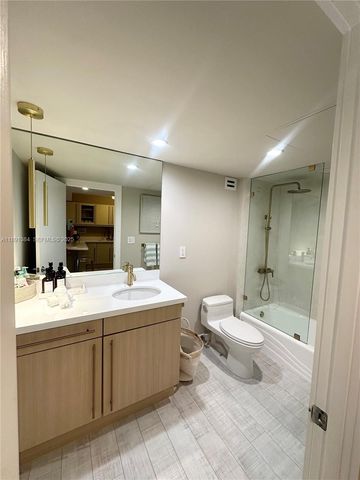 2301 Collins Avenue 836, Miami Beach, FL 33139