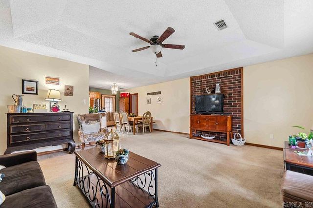 7 Briarwood Street, Greenbrier, AR 72058