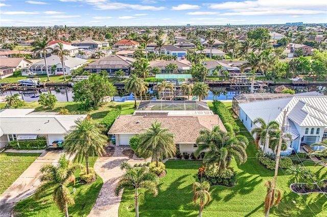 5205 SW 3rd AVE, Cape Coral, FL 33914