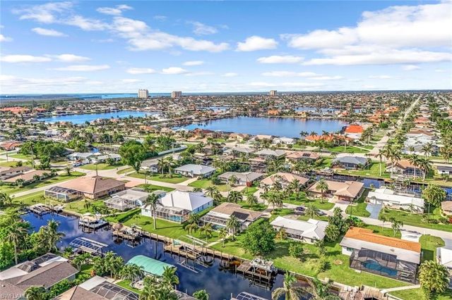 5205 SW 3rd AVE, Cape Coral, FL 33914