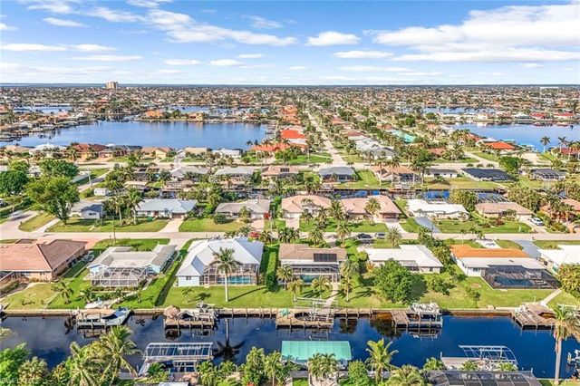 5205 SW 3rd AVE, Cape Coral, FL 33914
