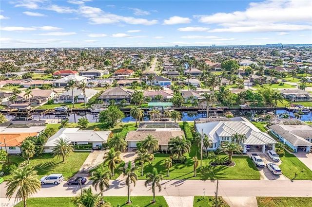 5205 SW 3rd AVE, Cape Coral, FL 33914