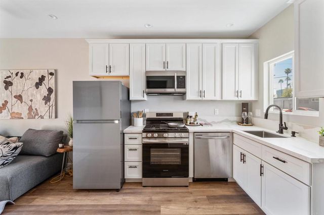 4924 4930 Iroquois Avenue, San Diego, CA 92117