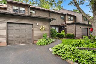 233 Woods Brooke Circle, Ossining, NY 10562