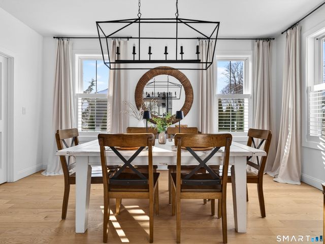 24 Church Street, Old Saybrook, CT 06475