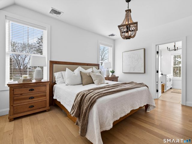 24 Church Street, Old Saybrook, CT 06475