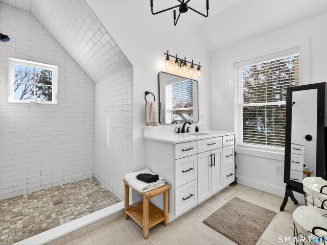 24 Church Street, Old Saybrook, CT 06475