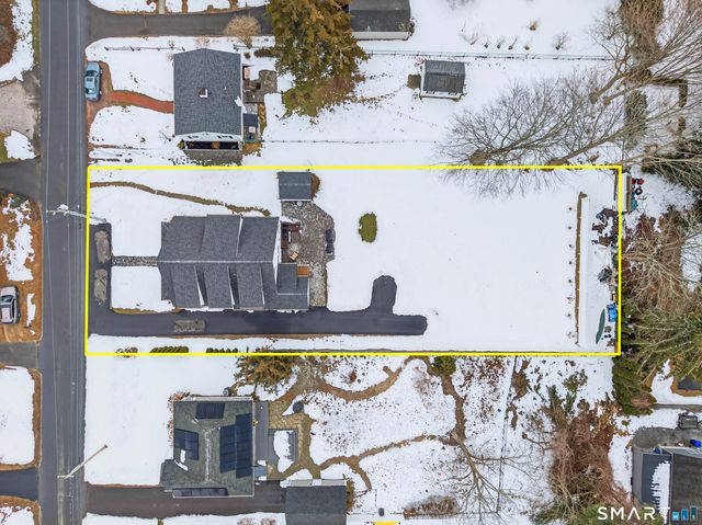 24 Church Street, Old Saybrook, CT 06475