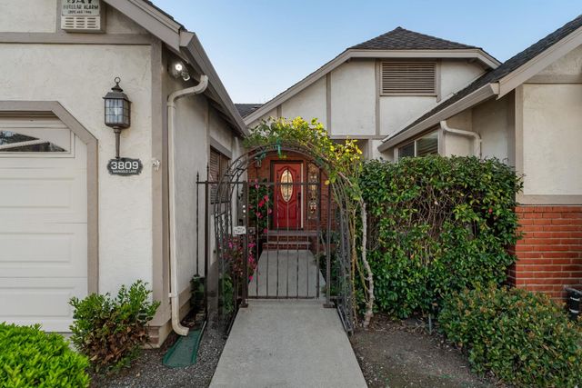 3809 Marigold Ln, Modesto, CA 95356
