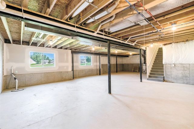 5391 Swan Drive, Burton, MI 48509