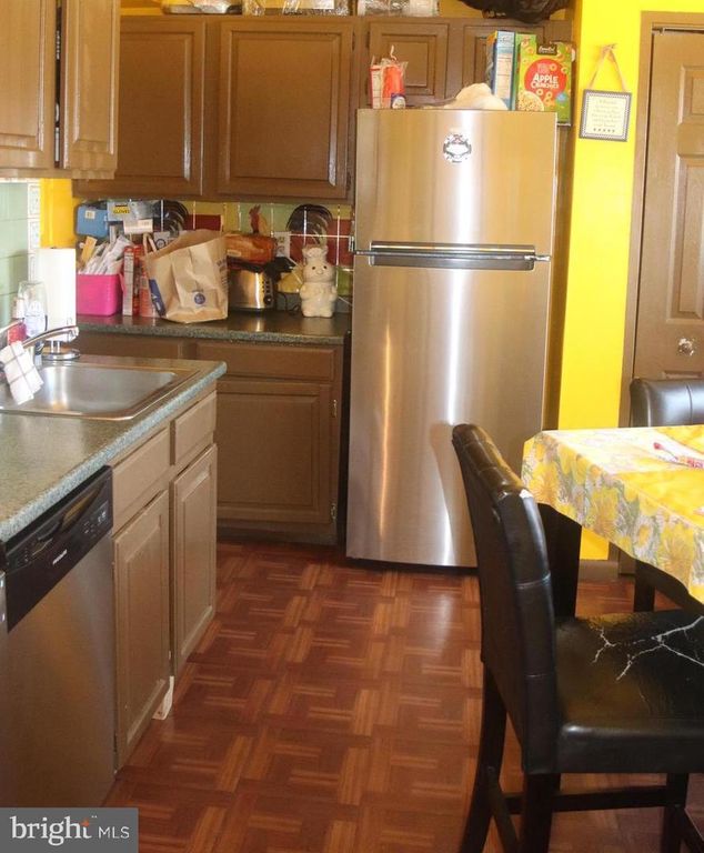 Image 10 of property listing at 7113 CROSS ST, District Heights, MD 20747