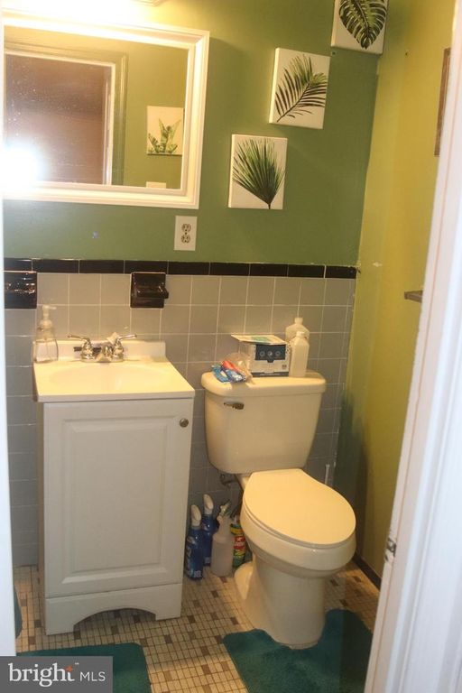 Image 11 of property listing at 7113 CROSS ST, District Heights, MD 20747