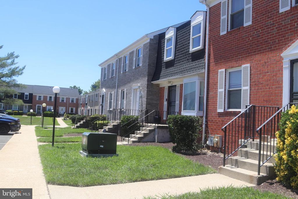 Image 12 of property listing at 7113 CROSS ST, District Heights, MD 20747