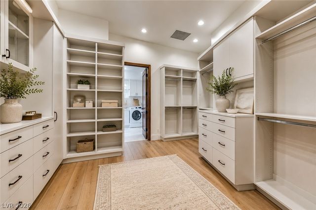 21 Olympia Hills Circle, Las Vegas, NV 89141