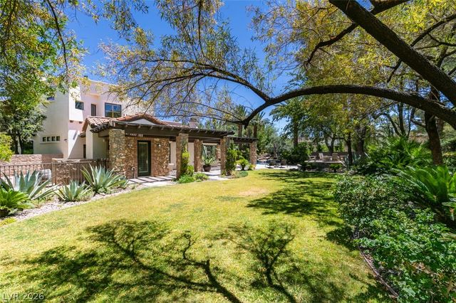 21 Olympia Hills Circle, Las Vegas, NV 89141