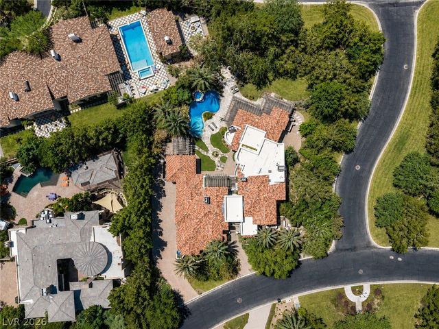 21 Olympia Hills Circle, Las Vegas, NV 89141