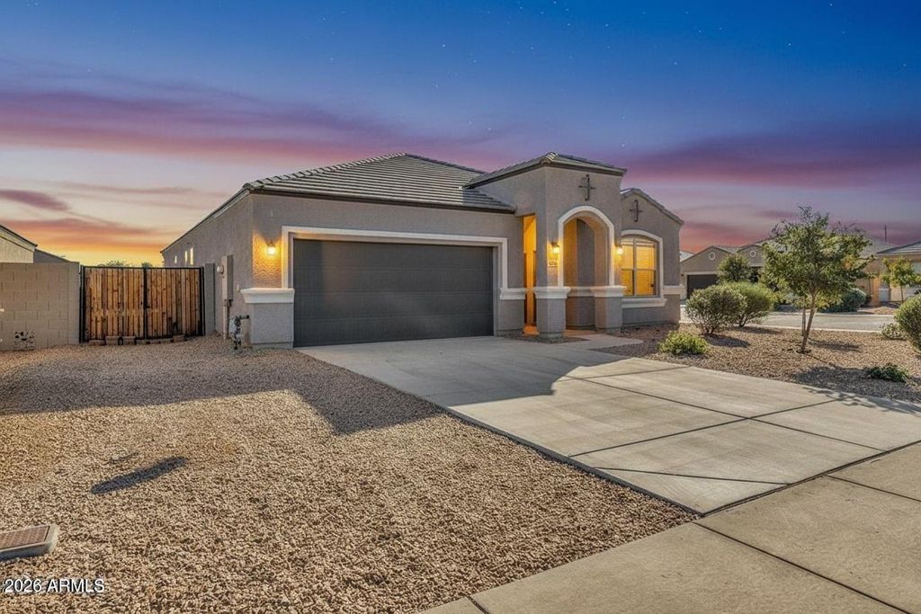10269 E LUPINE Lane, Florence, AZ 85132