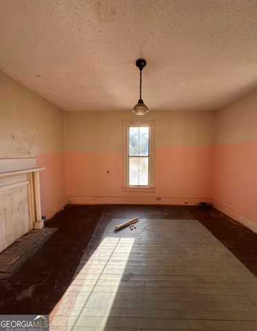 460 Mask Road, Brooks, GA 30205