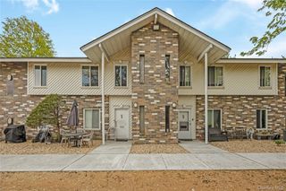 10 Aspen Court 10, Coram, NY 11727
