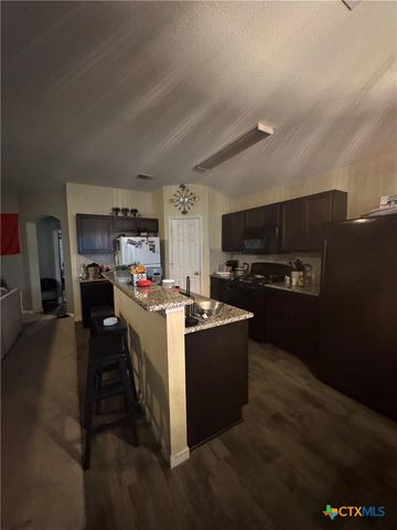 376 Musgrav, Kyle, TX 78640