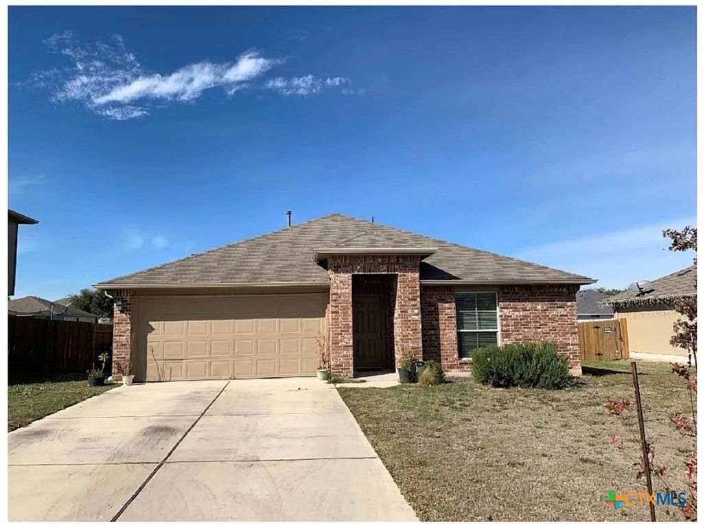 376 Musgrav, Kyle, TX 78640