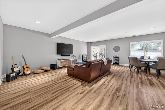 956 Ridgepointe Place Circle, Lake St Louis, MO 63367