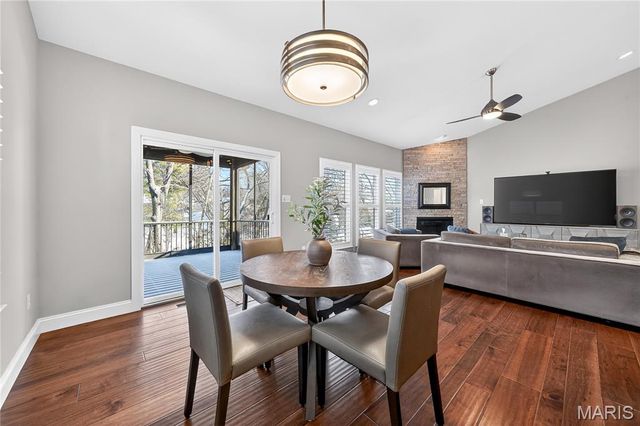 956 Ridgepointe Place Circle, Lake St Louis, MO 63367