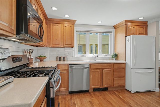 11-13 Walnut St, Belmont, MA 02478