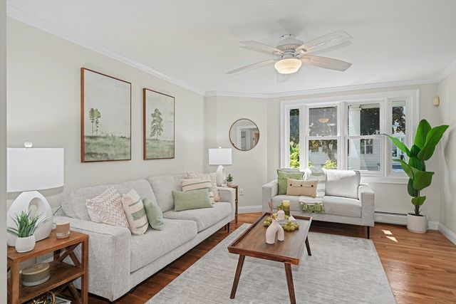 11-13 Walnut St, Belmont, MA 02478